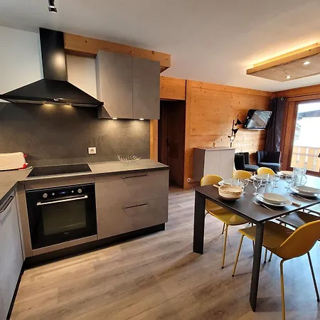 Apartment Lumineux 6 Pers, Balcon, Au Coeur Des Gets, Proche Pistes Et Commerces - Fr-1-598-76